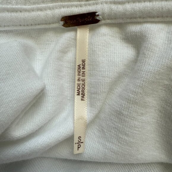 Free People Table for Two Tee T-Shirt Women's Small White Lace Crochet Boho NWOT - Picture 12 of 14